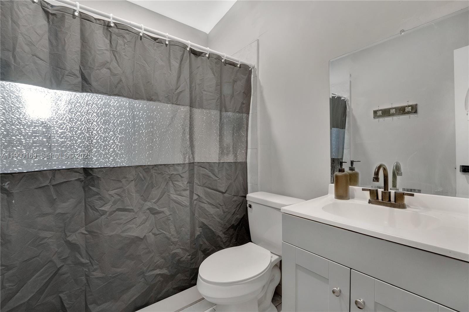 1841 NW 26th Avenue, Fort Lauderdale, FL 33311 photo 11