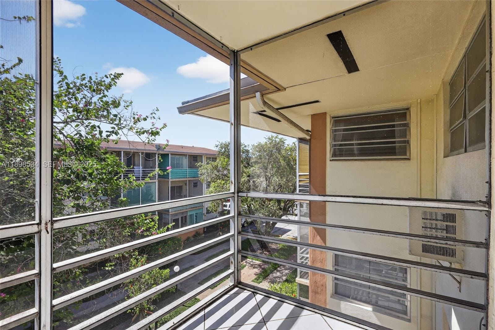 16750 NE 14th Avenue 310, Miami, FL 33162 photo 17