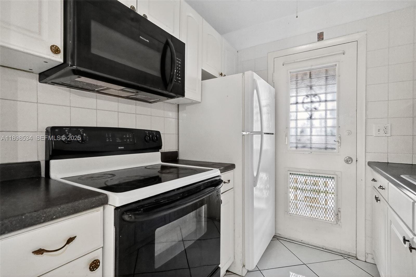 16750 NE 14th Avenue 310 — photo 3
