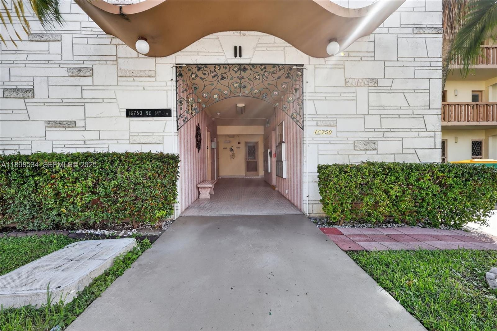 16750 NE 14th Avenue 310, Miami, FL 33162 photo 24