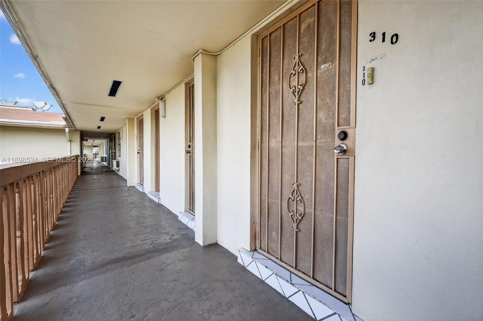 16750 NE 14th Avenue 310, Miami, FL 33162 photo 25