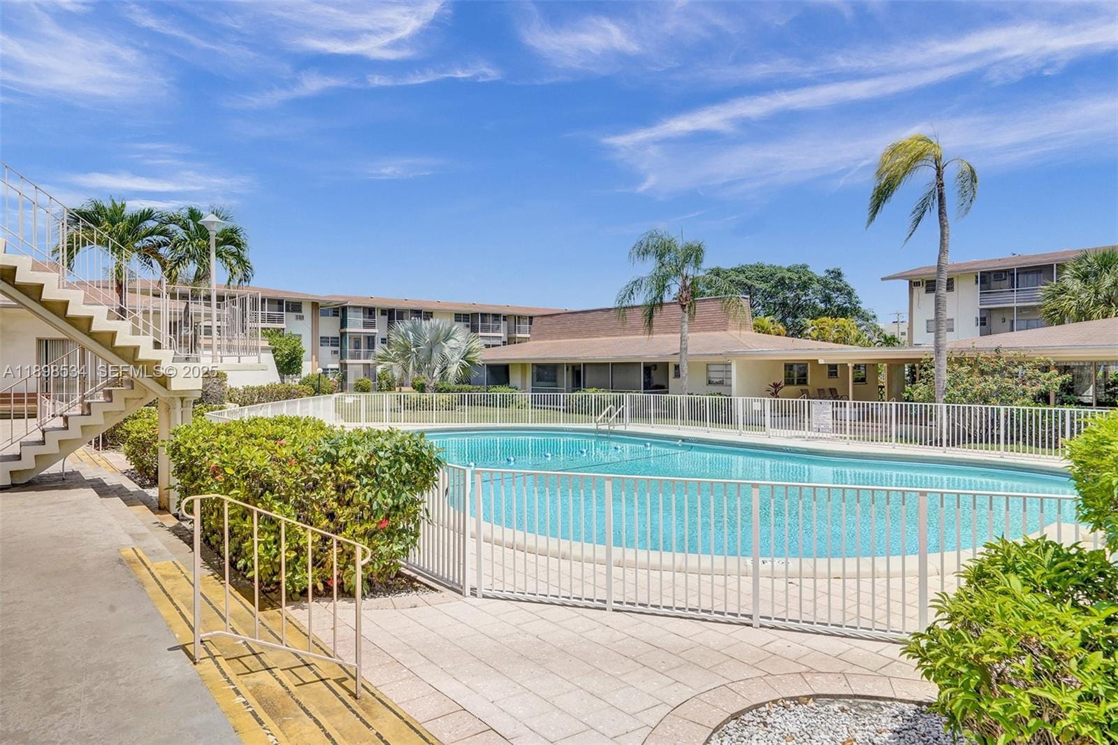 16750 NE 14th Avenue 310, Miami, FL 33162 photo 27
