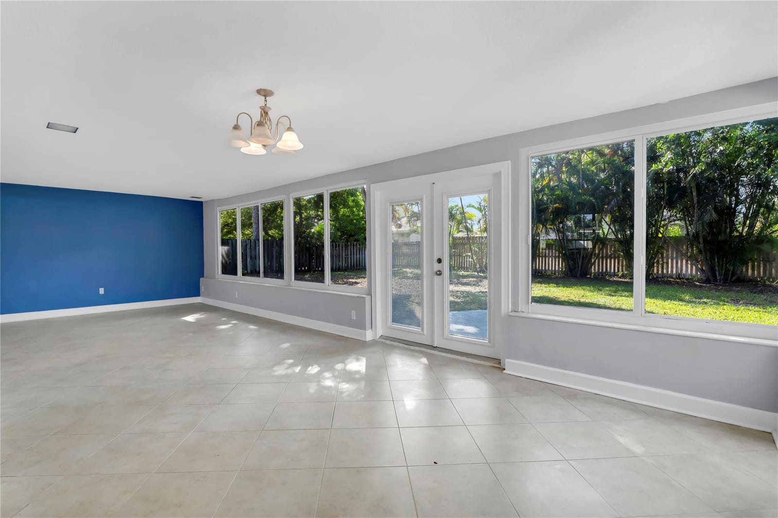 827 SE 10th Terrace, Deerfield Beach, FL 33441 photo 17