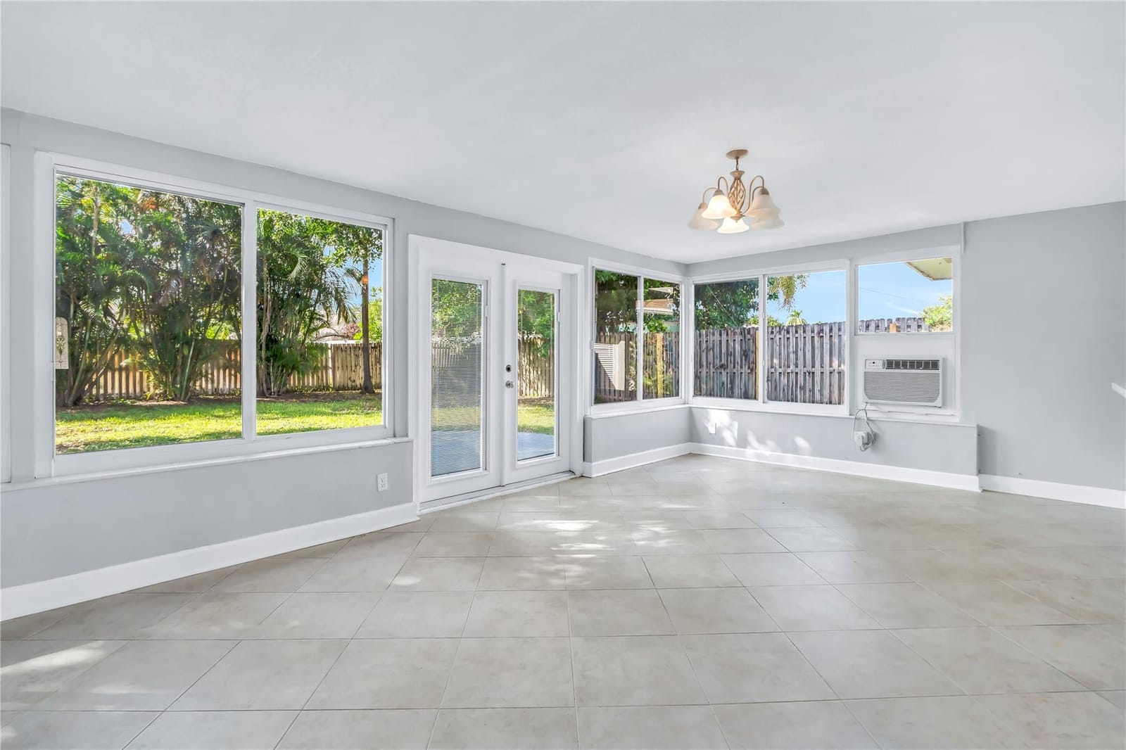 827 SE 10th Terrace, Deerfield Beach, FL 33441 photo 19