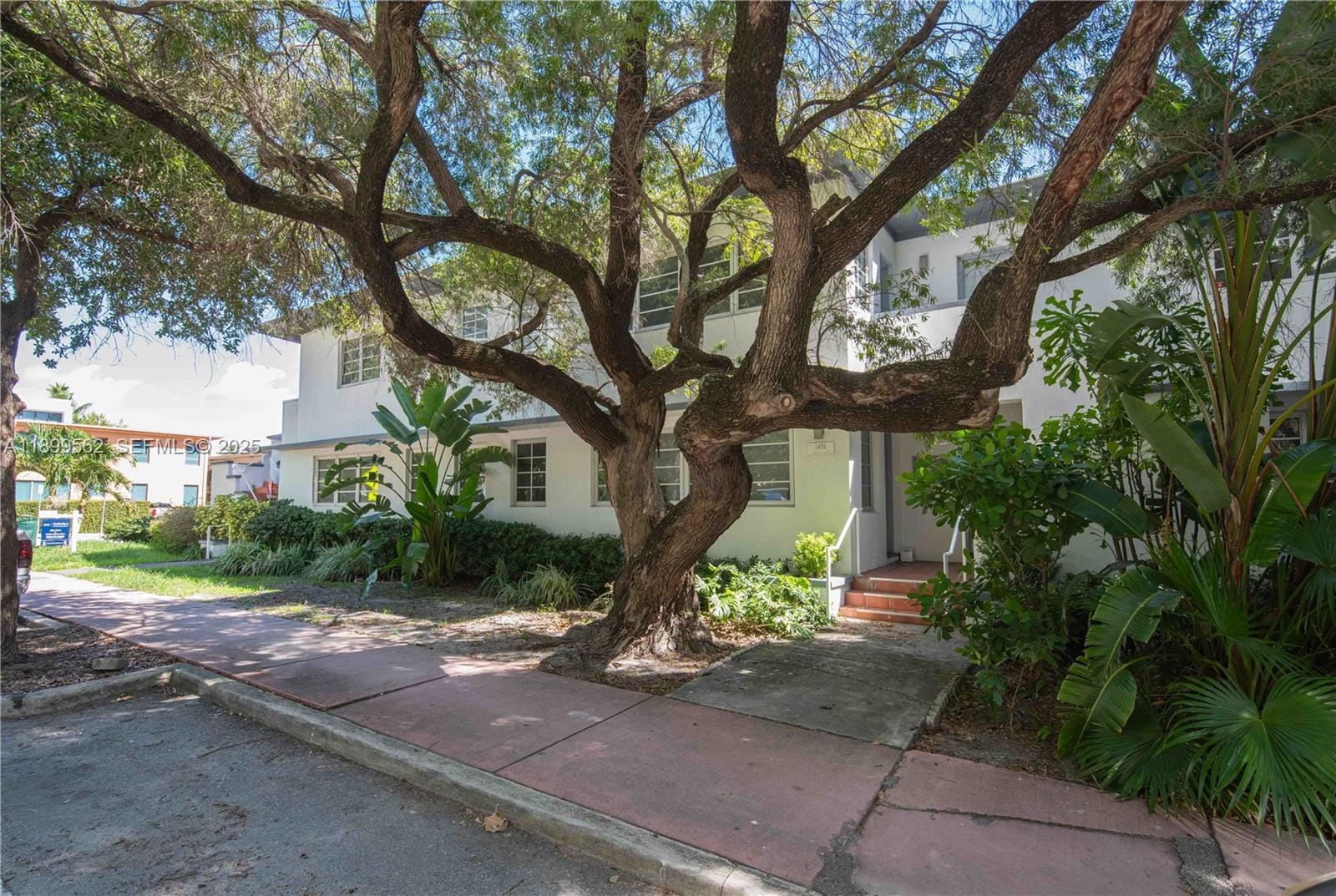 1485 Bay Road, Miami Beach, FL 33139 photo 4