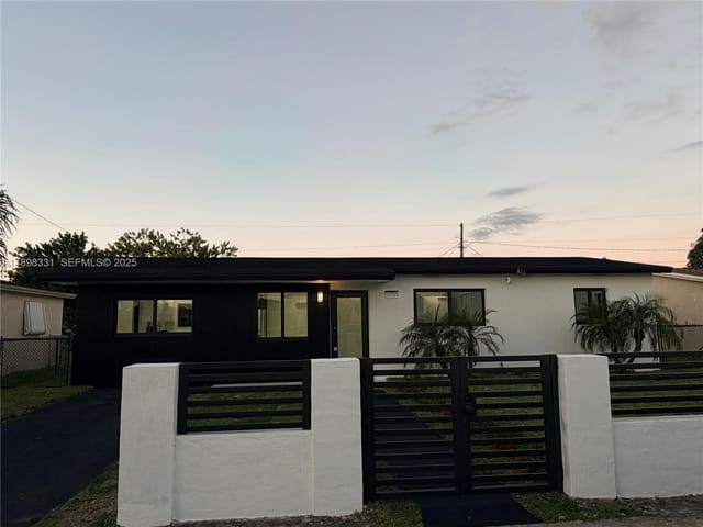 10765 SW 222nd Street, sold in Goulds