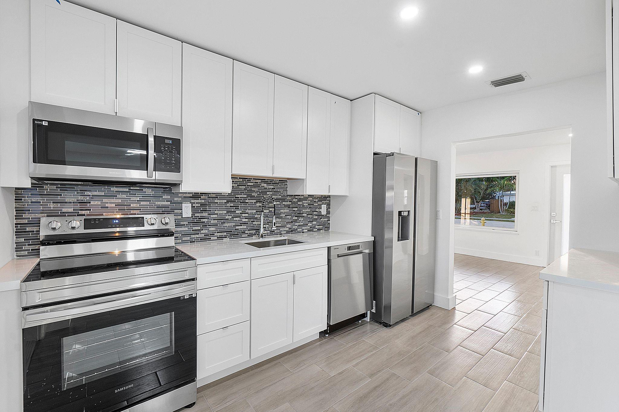 370 S Golf Boulevard, Pompano Beach, FL 33064, Pompano Beach