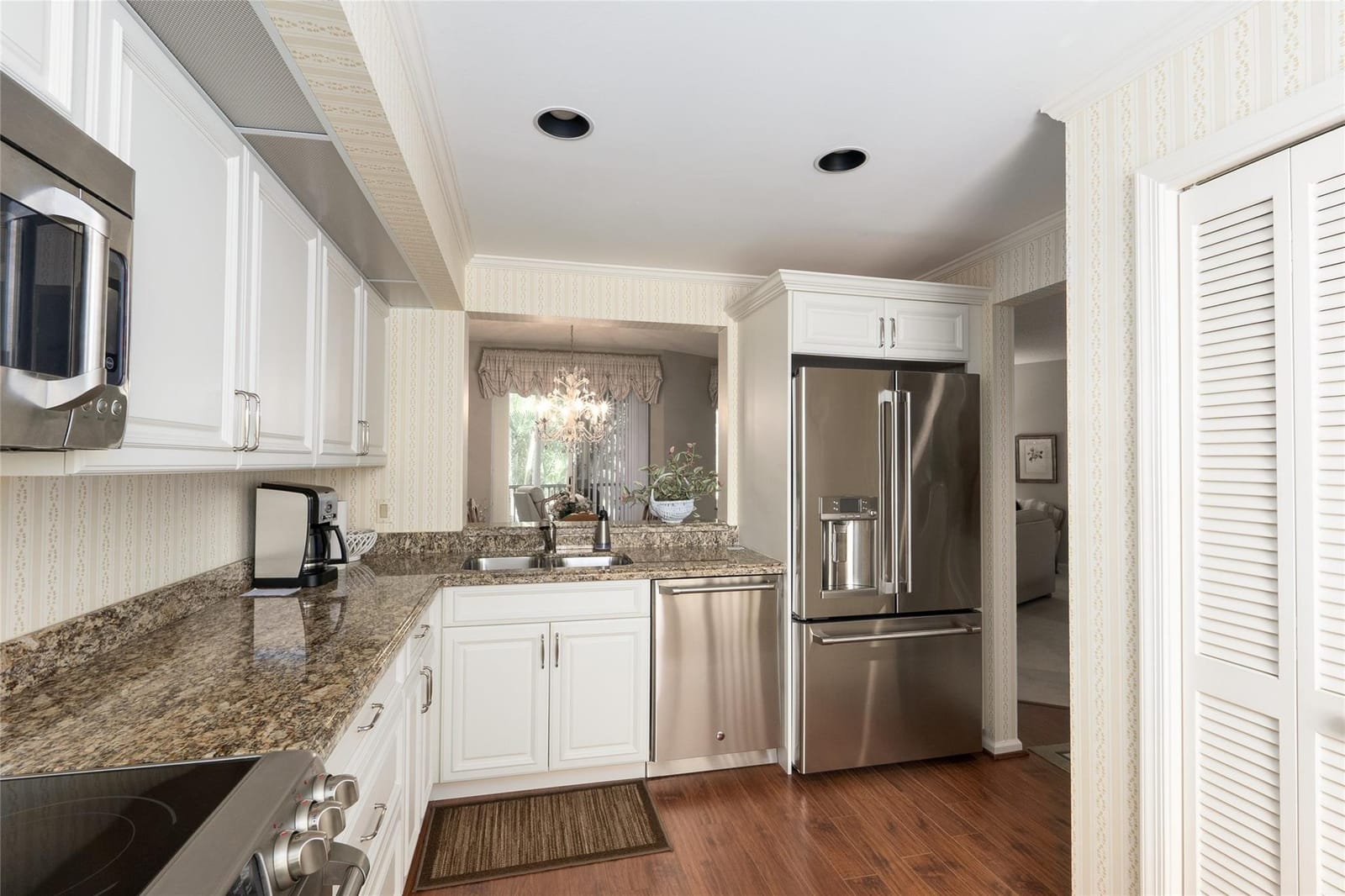 4126 W Palm Aire Drive 262d — photo 6