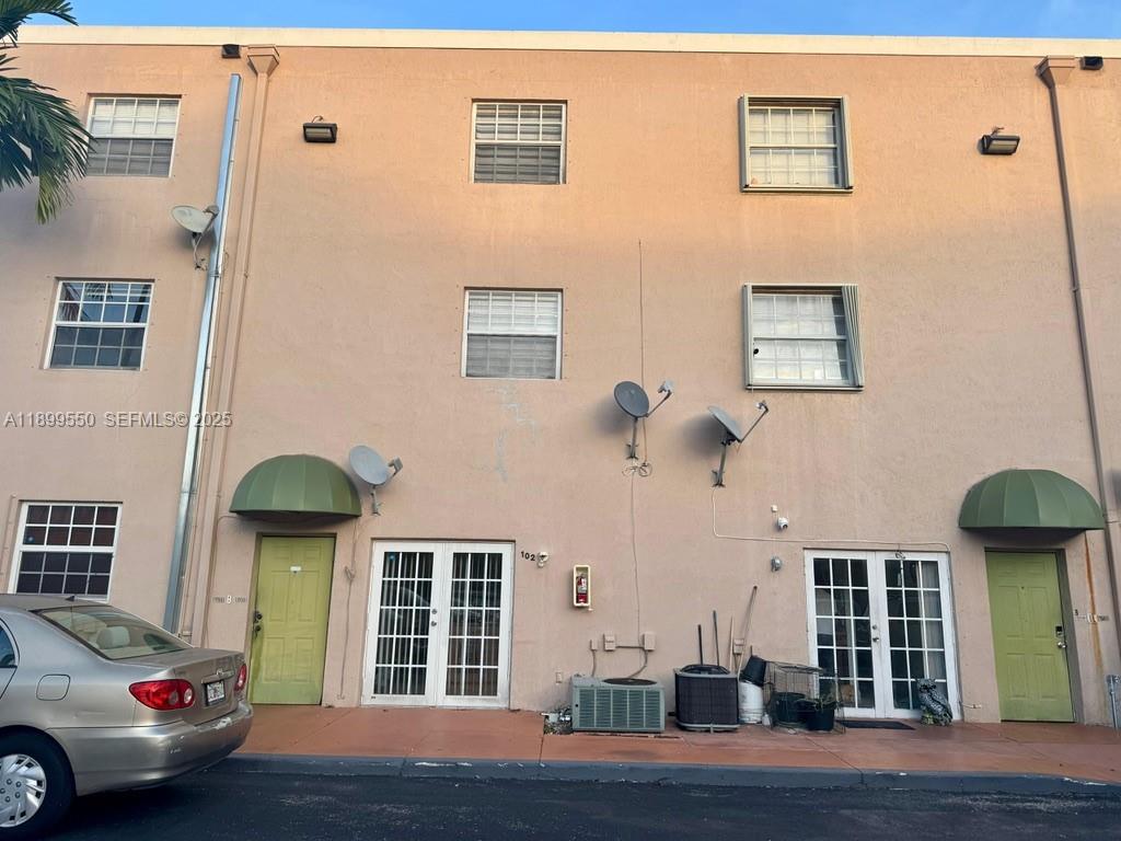 420 E 1st Avenue B204, Hialeah, FL 33010, Hialeah