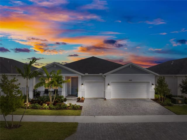 6369 NW Cloverdale Avenue, Port St. Lucie, FL 34987