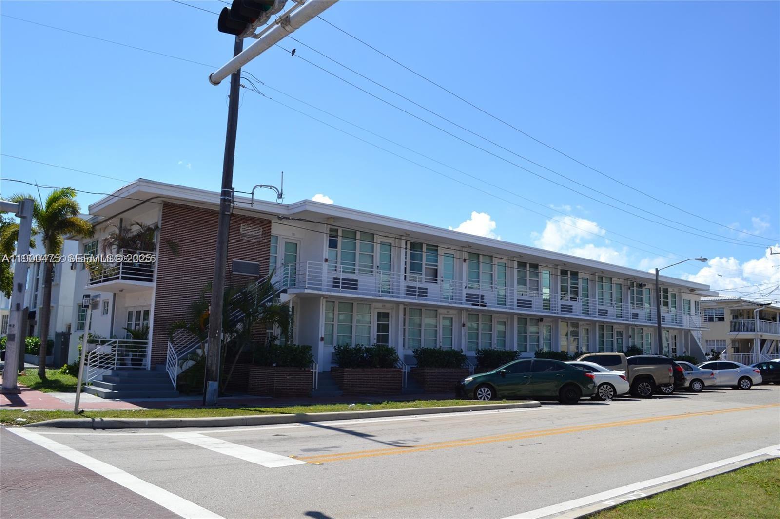 300 74th Street 3, Miami Beach, FL 33141, Miami Beach