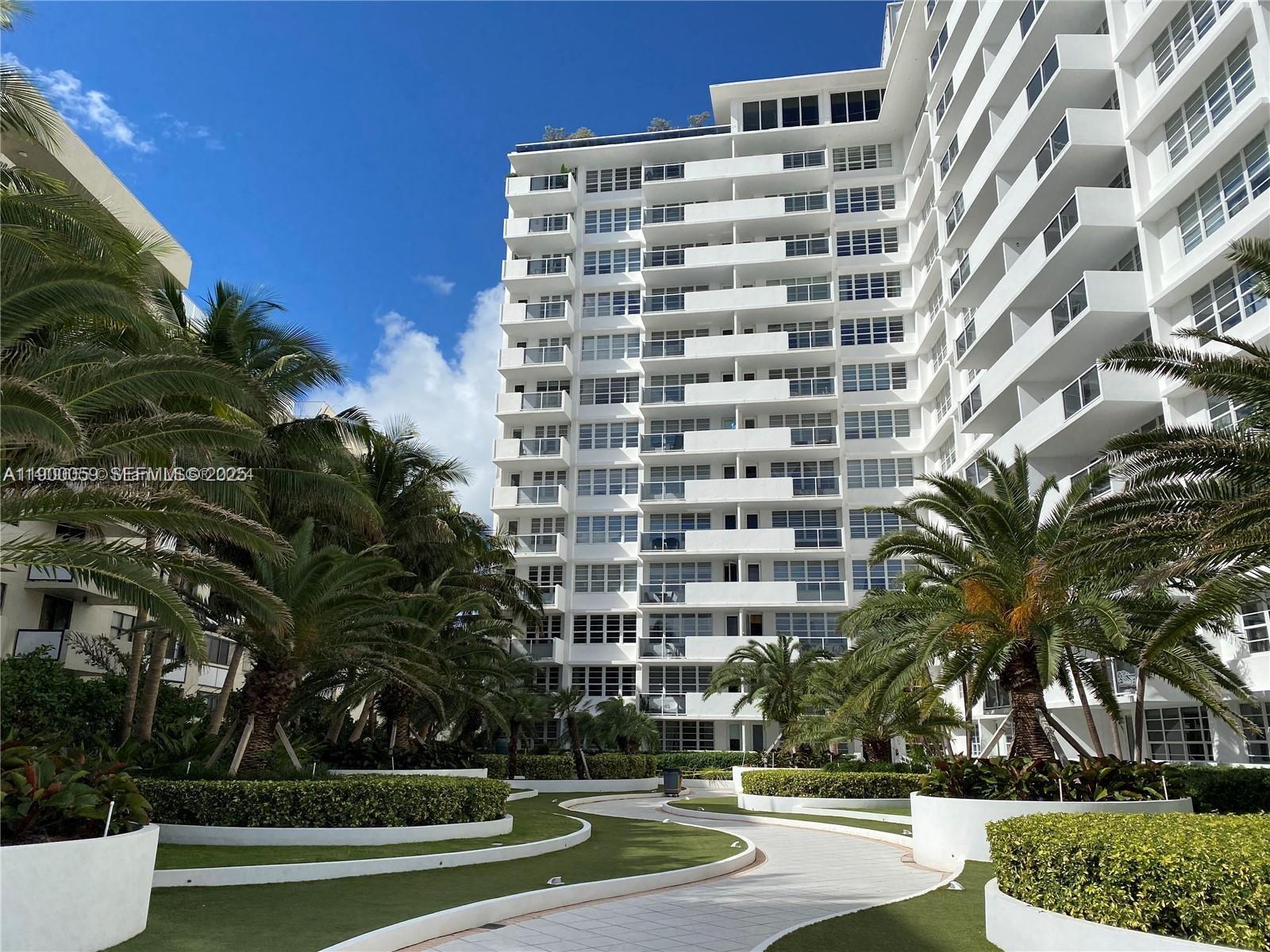 100 Lincoln Road 607 — photo 2