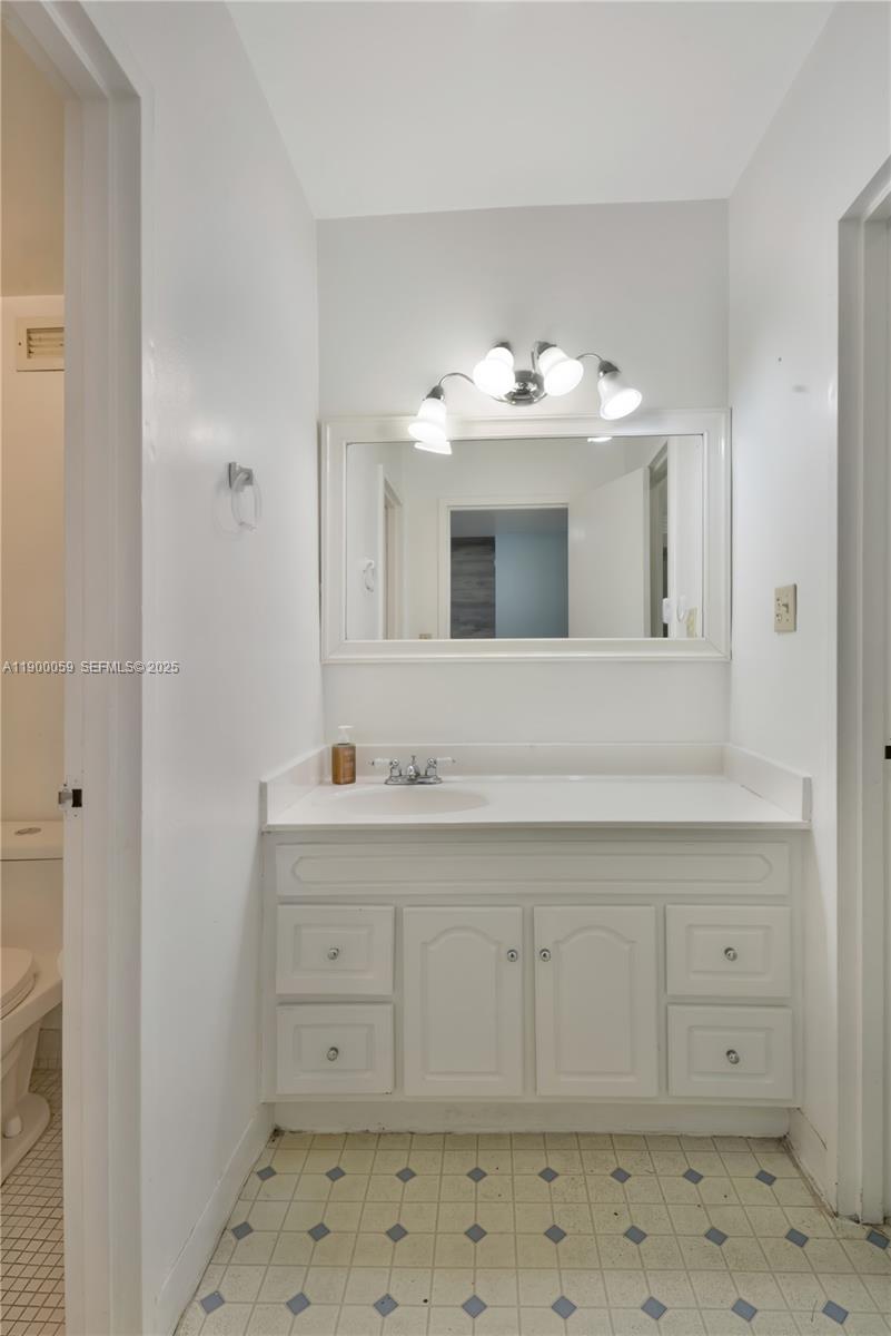 100 Lincoln Road 607, Miami Beach, FL 33139 photo 14