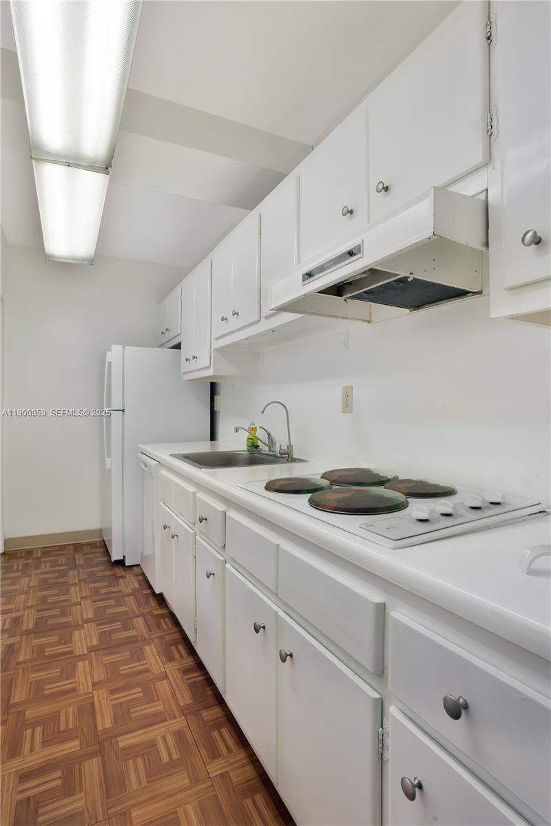 100 Lincoln Road 607, Miami Beach, FL 33139 photo 18