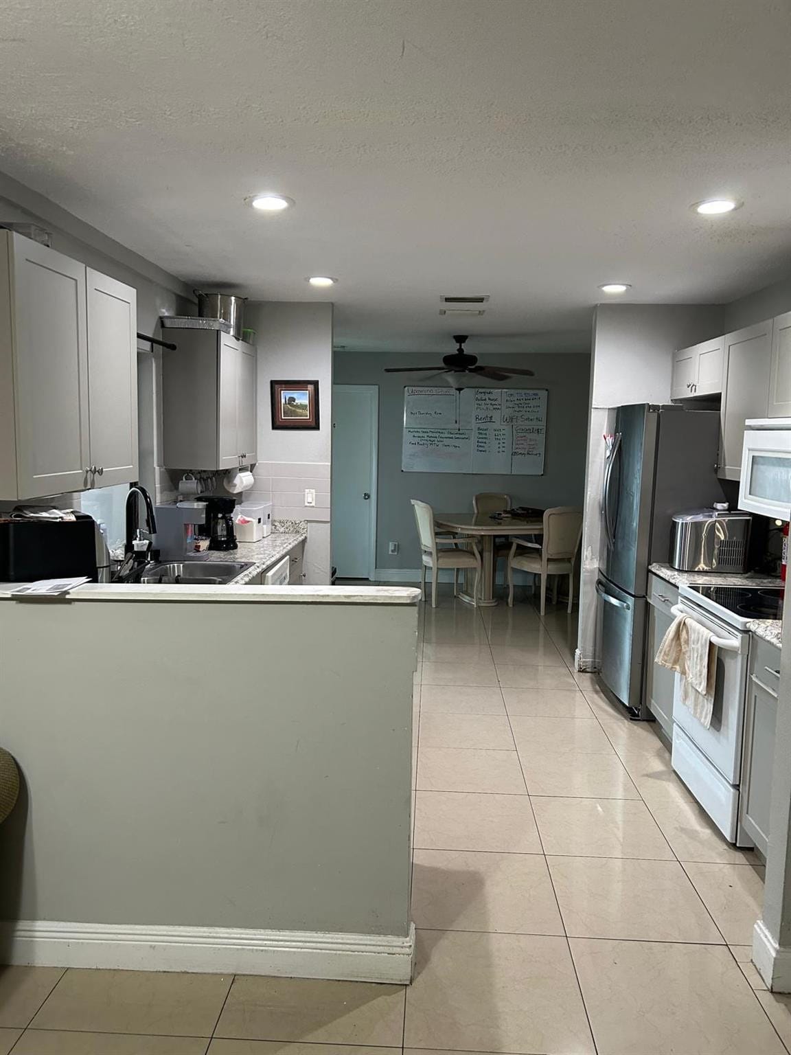 461 SW Byron Street — photo 6