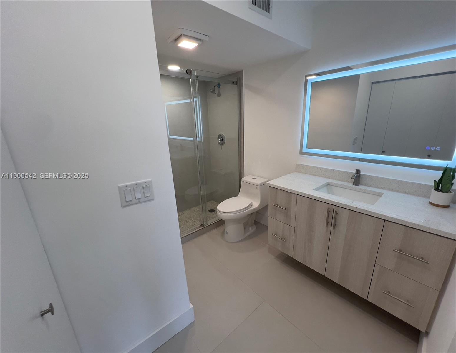300 Diplomat Parkway 518 — photo 12