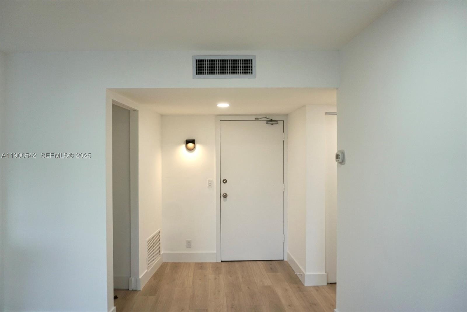 300 Diplomat Parkway 518 — photo 7
