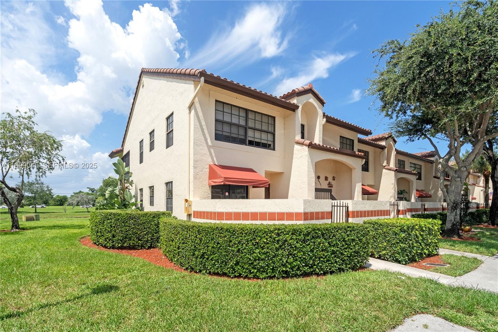 201 Freedom Court 201, Deerfield Beach, FL 33442 photo 2