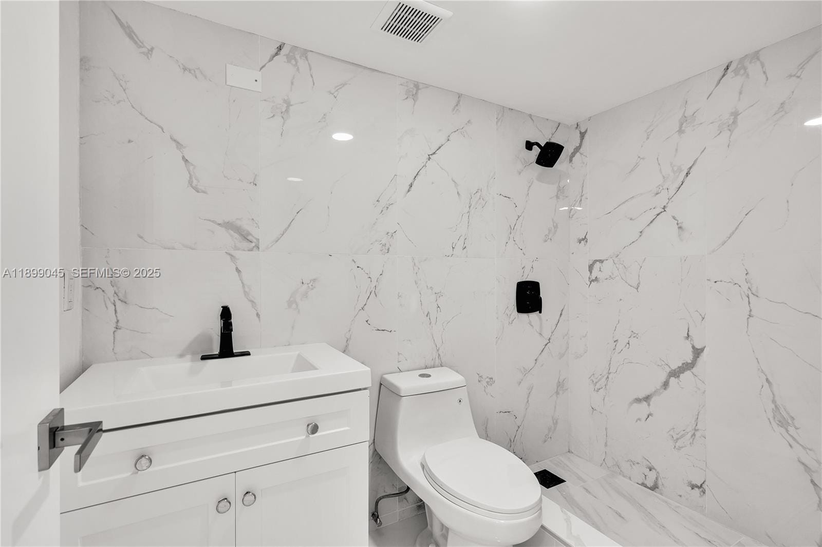 201 Freedom Court 201, Deerfield Beach, FL 33442 photo 16