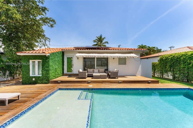 646 NE 83rd Street, Miami, FL 33138