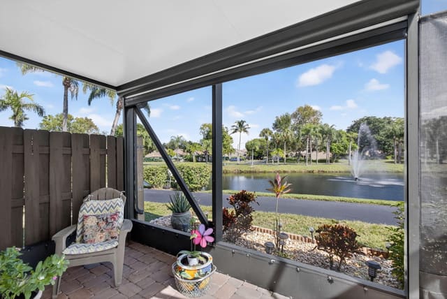 11154 Curry Drive, sold in Cinnamon 1, Palm Beach Gardens, FL