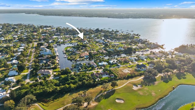 2807 NW St Lucie Lane, Beau Rivage, Stuart, FL