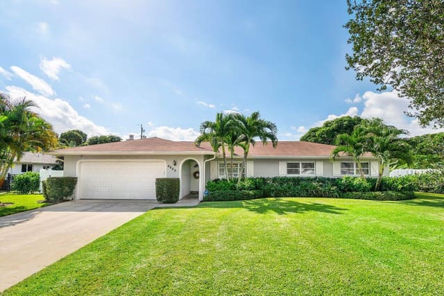 4640 Ellwood Drive, Delray Beach, FL 33445