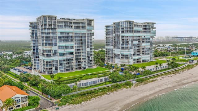 6001 N Ocean Drive 403, sold in Renaissance On The Ocean, Hollywood, FL
