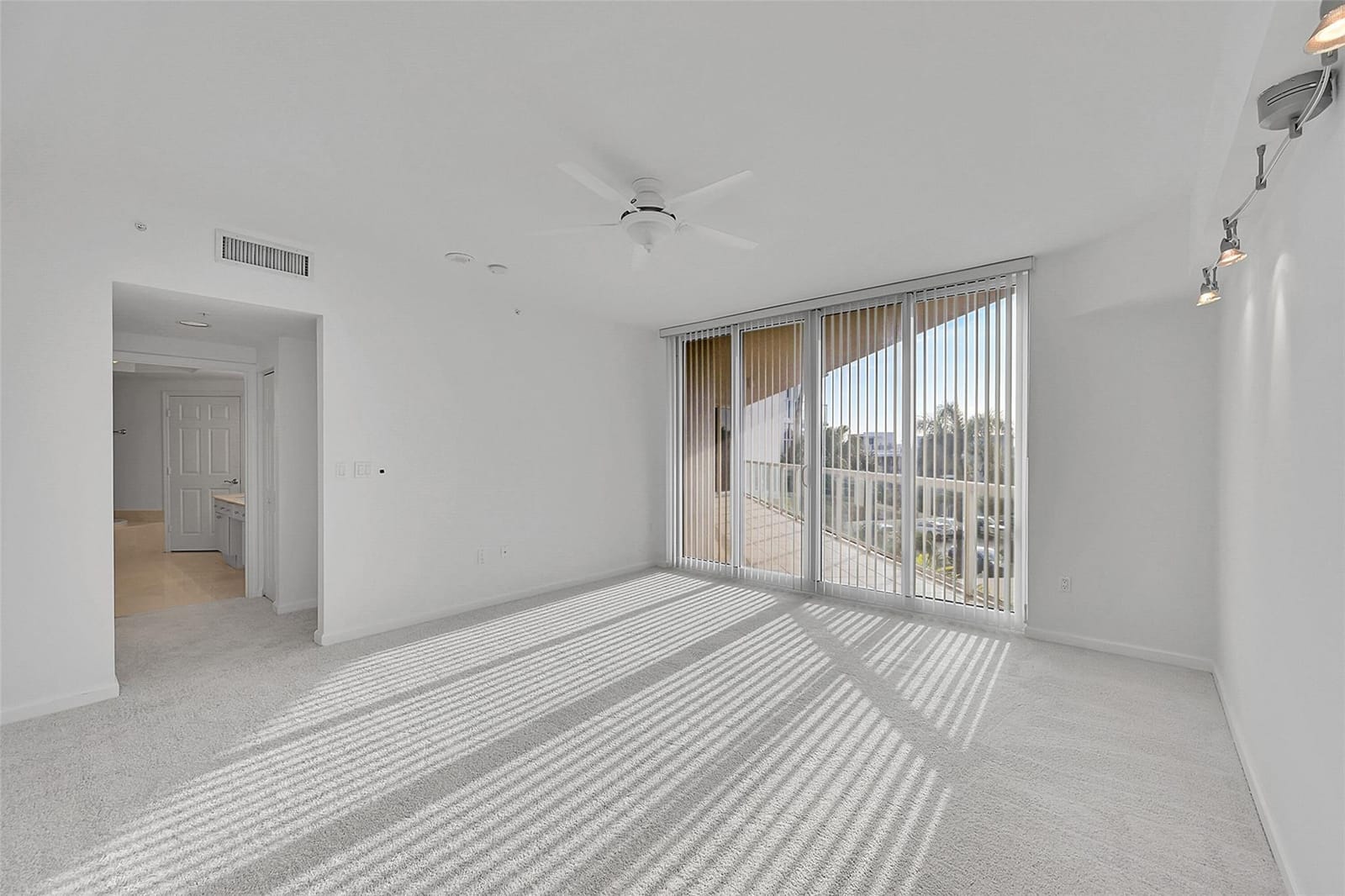 6001 N Ocean Drive 403, Hollywood, FL 33019 photo 26