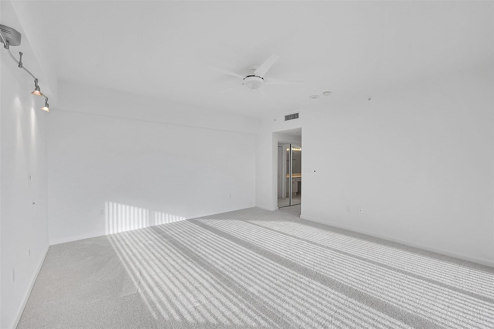 6001 N Ocean Drive 403, Hollywood, FL 33019 photo 27