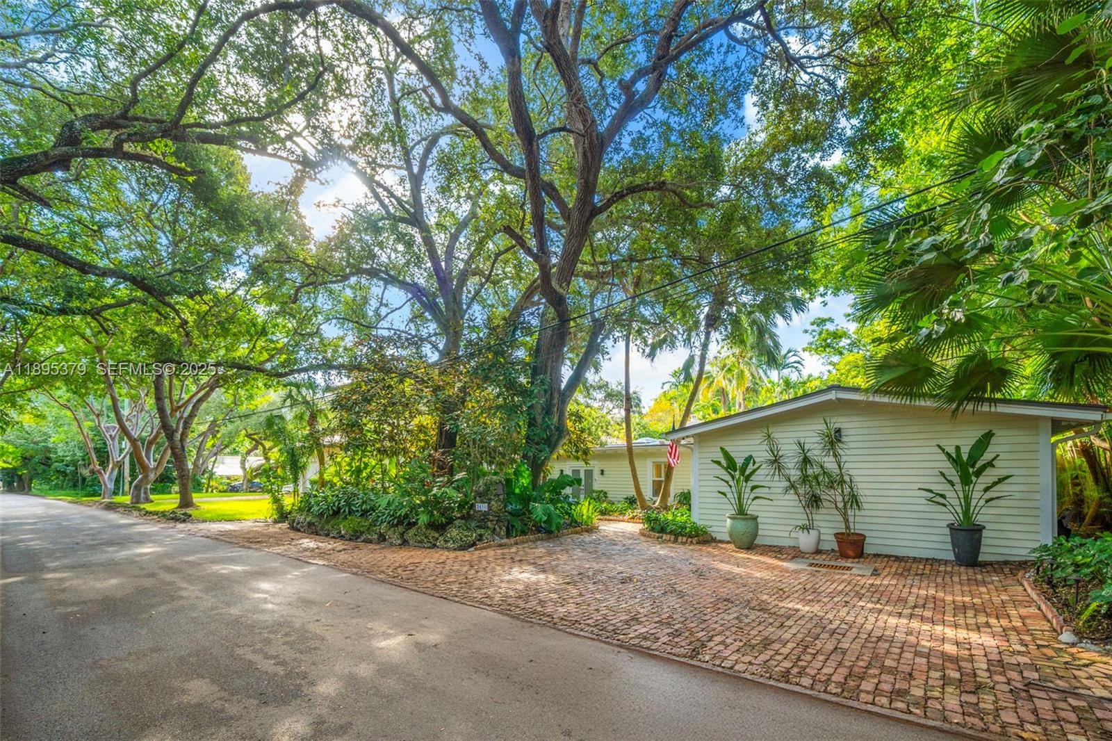 3610 Avocado Avenue, Miami, FL 33133 photo 5