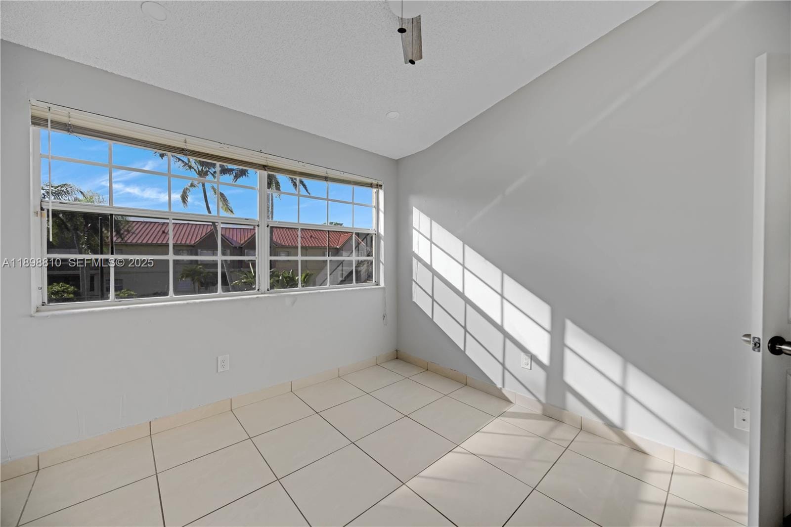 18350 NW 68th Avenue F, Hialeah, FL 33015 photo 23