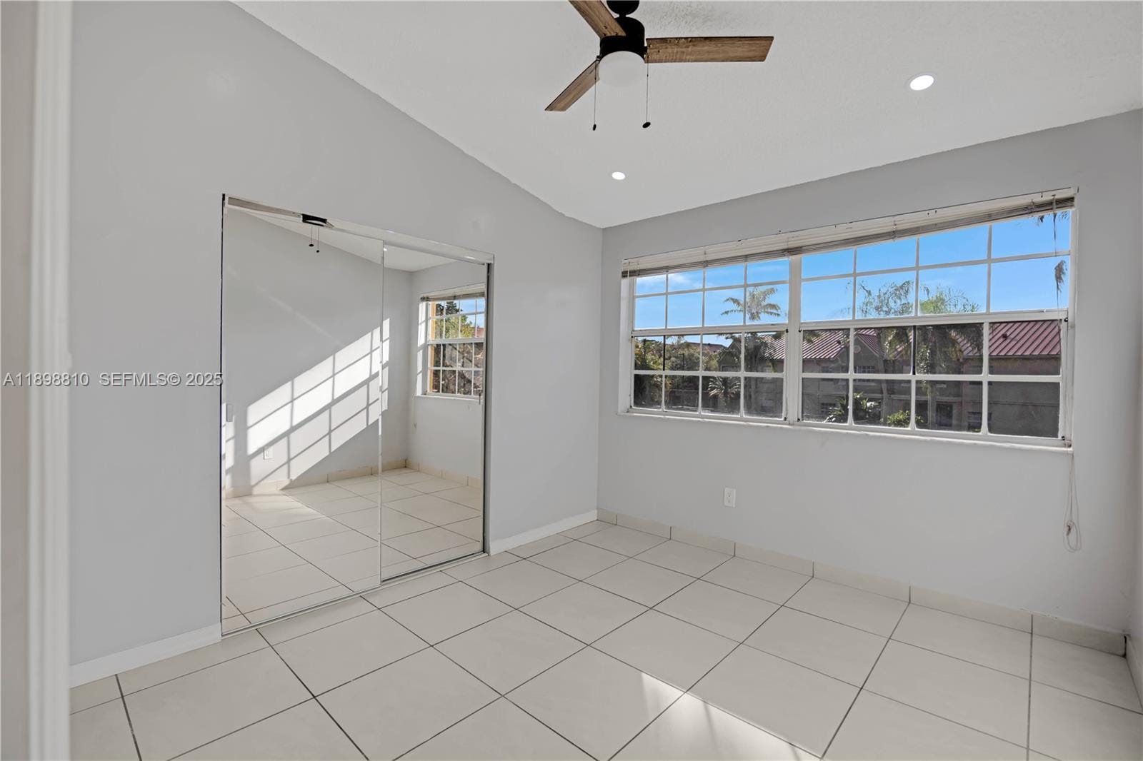 18350 NW 68th Avenue F, Hialeah, FL 33015 photo 24