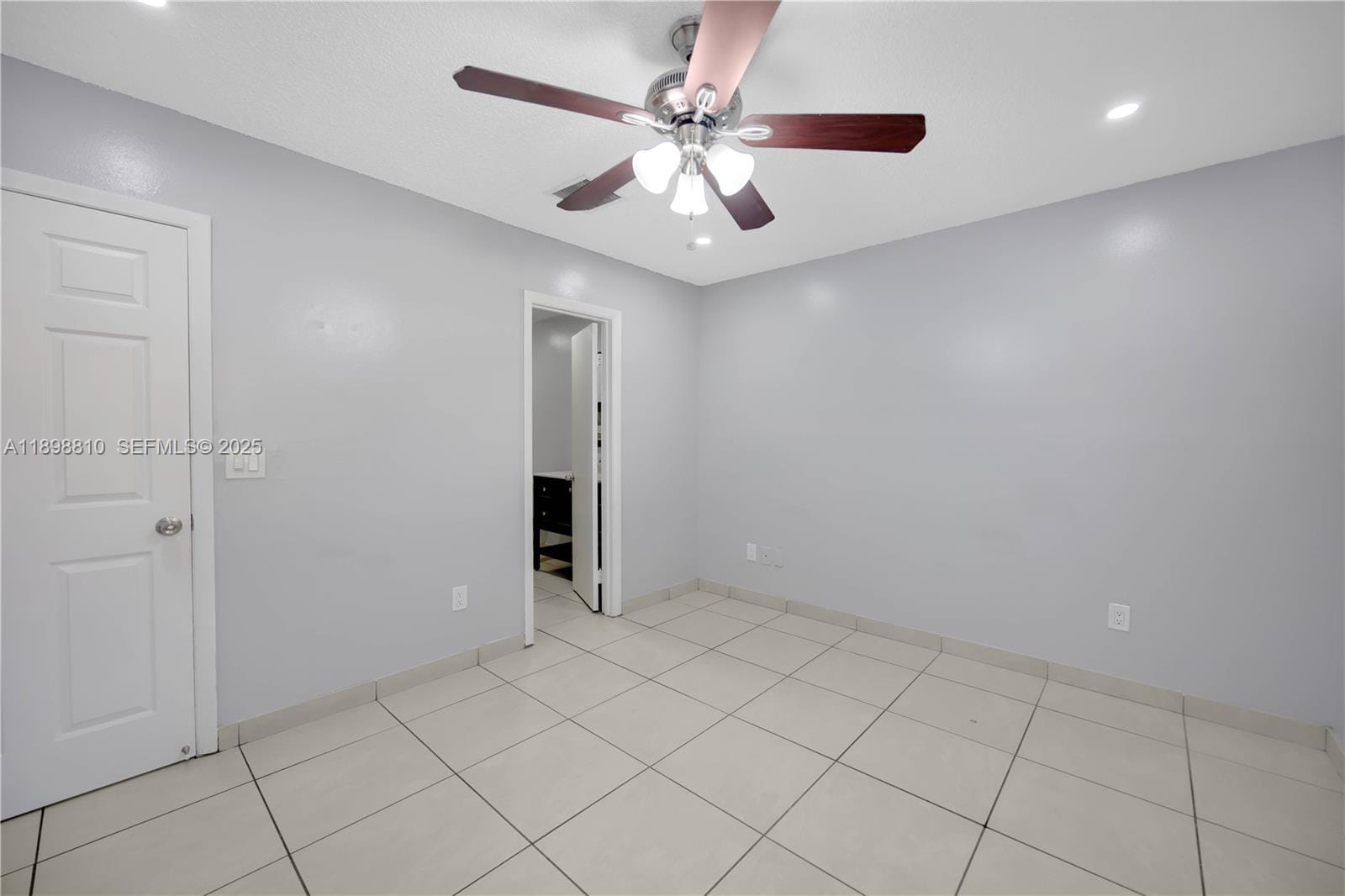 18350 NW 68th Avenue F, Hialeah, FL 33015 photo 25