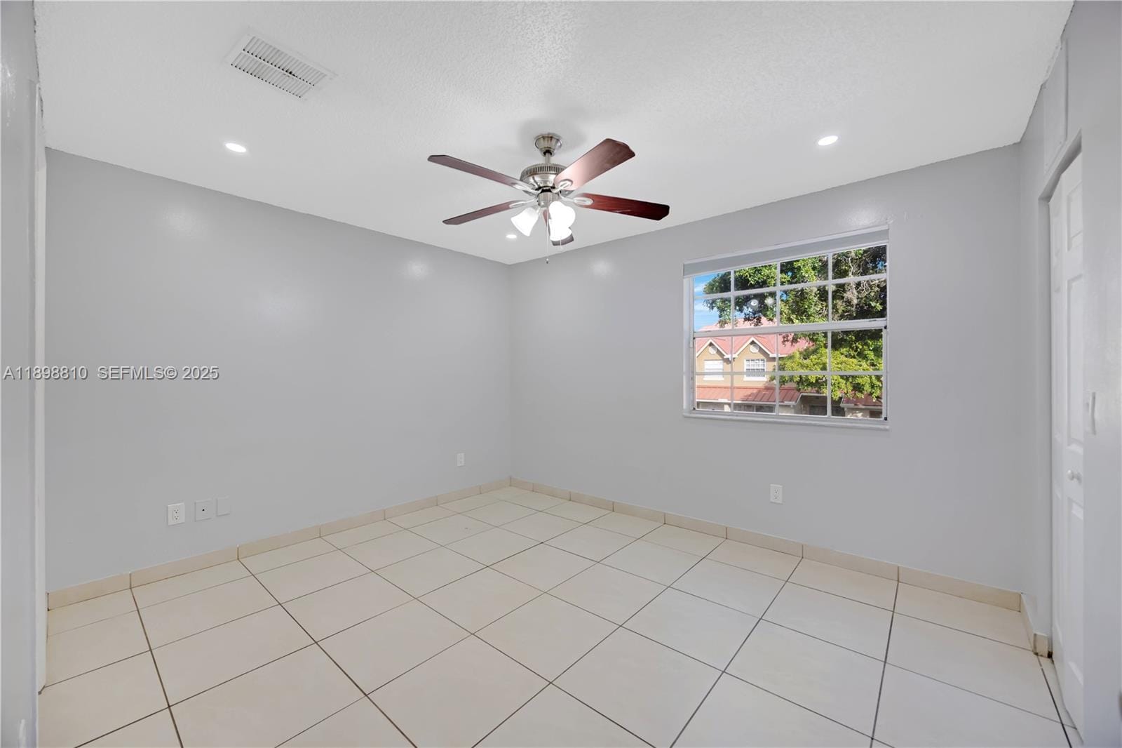 18350 NW 68th Avenue F, Hialeah, FL 33015 photo 26