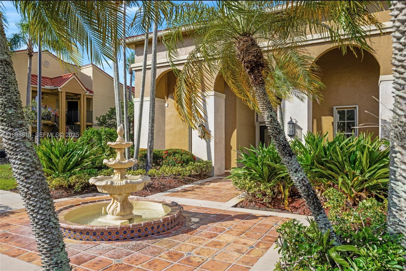 18350 NW 68th Avenue F, Hialeah, FL 33015 photo 29