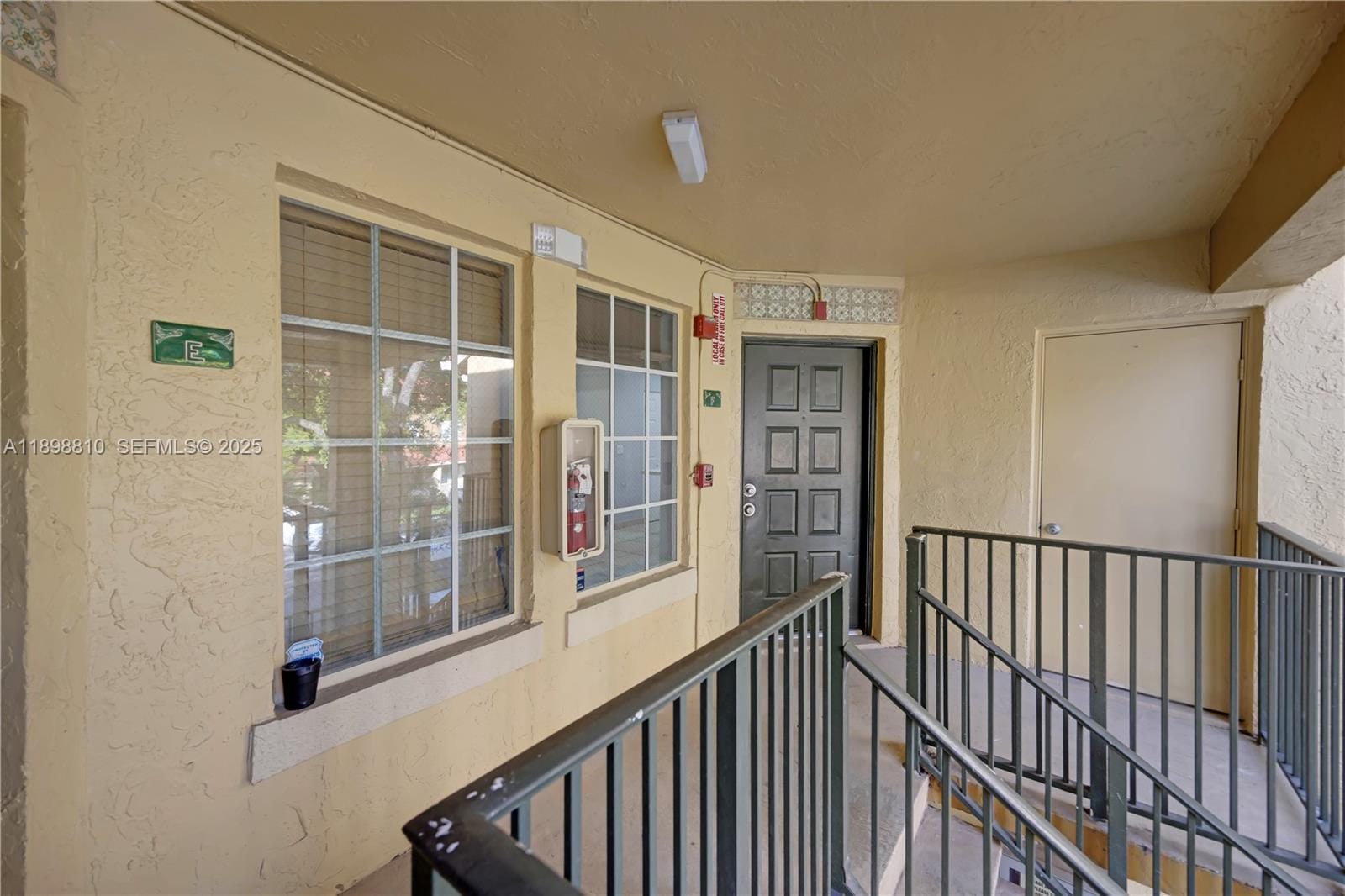 18350 NW 68th Avenue F, Hialeah, FL 33015 photo 4