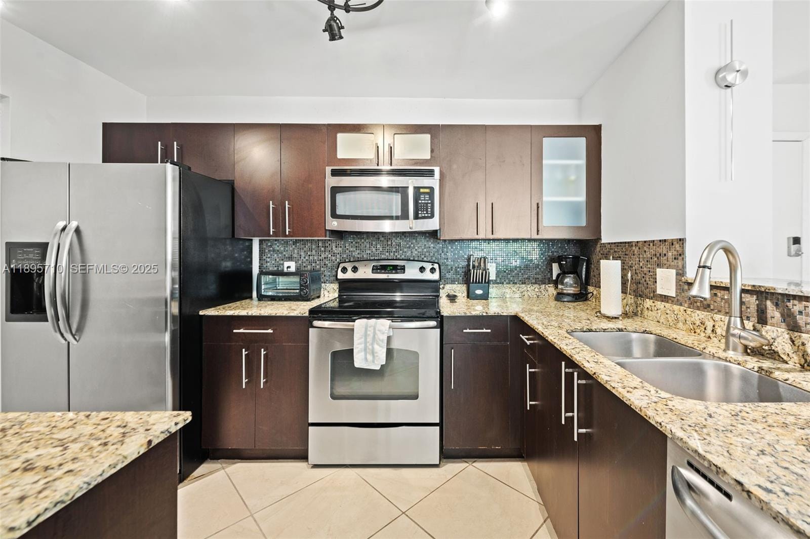 19555 E Country Club Drive 8308, Aventura, FL 33180 photo 11