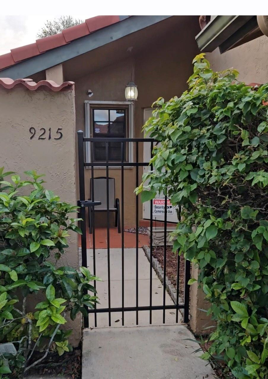9215 W Sunrise Boulevard, Plantation, FL 33322, Plantation