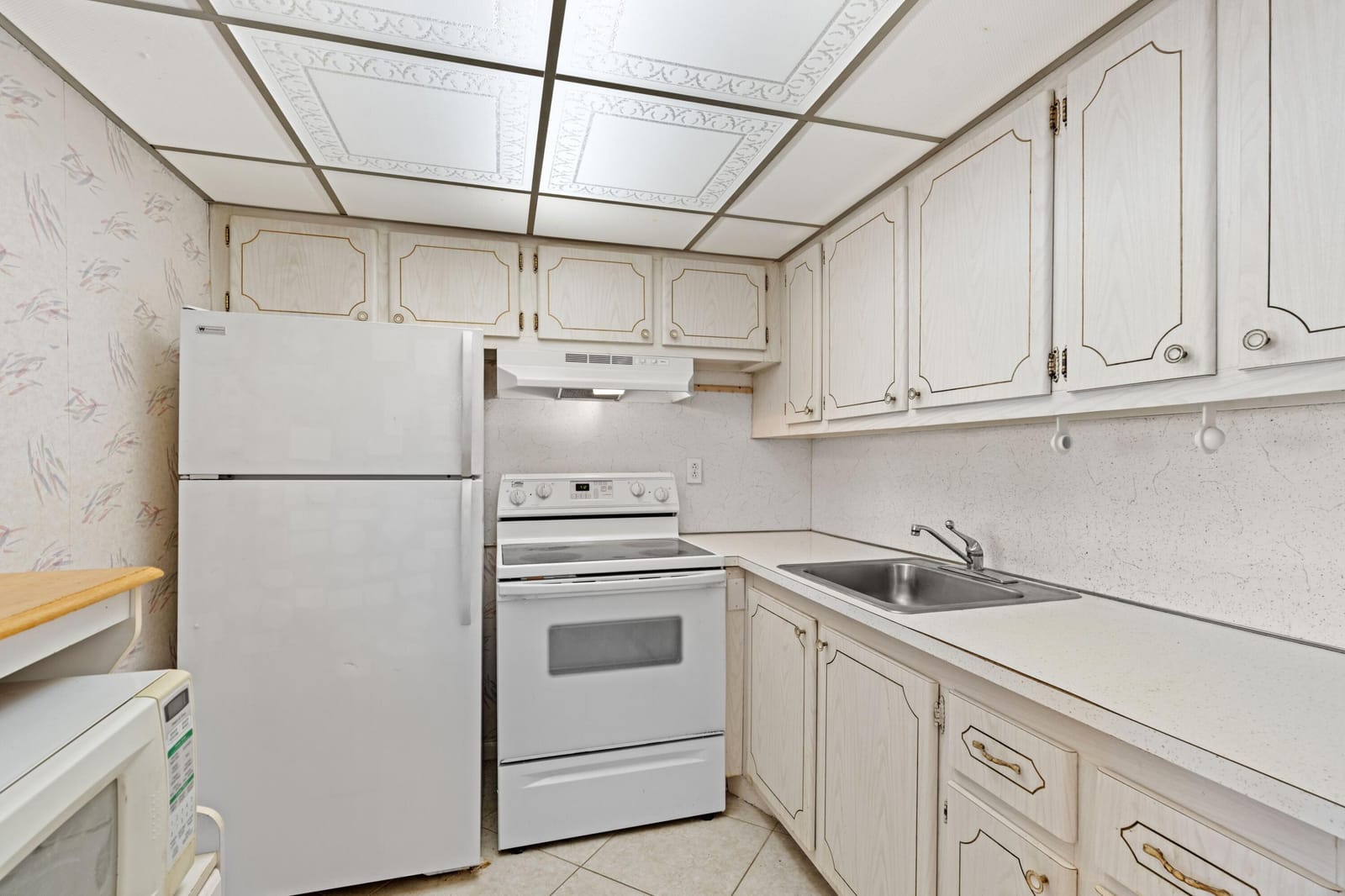 171 Windsor H, West Palm Beach, FL 33417 photo 9
