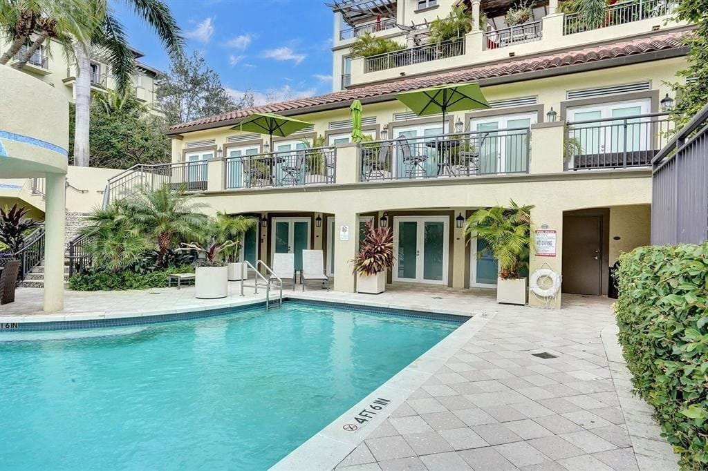 2601 NE 14th Avenue 104, Wilton Manors, FL 33334 photo 17
