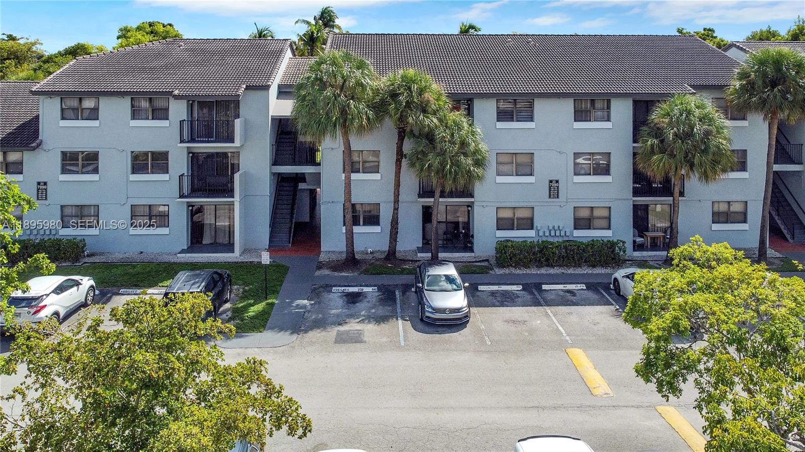 7090 NW 179th Street 109, Hialeah, FL 33015 photo 4