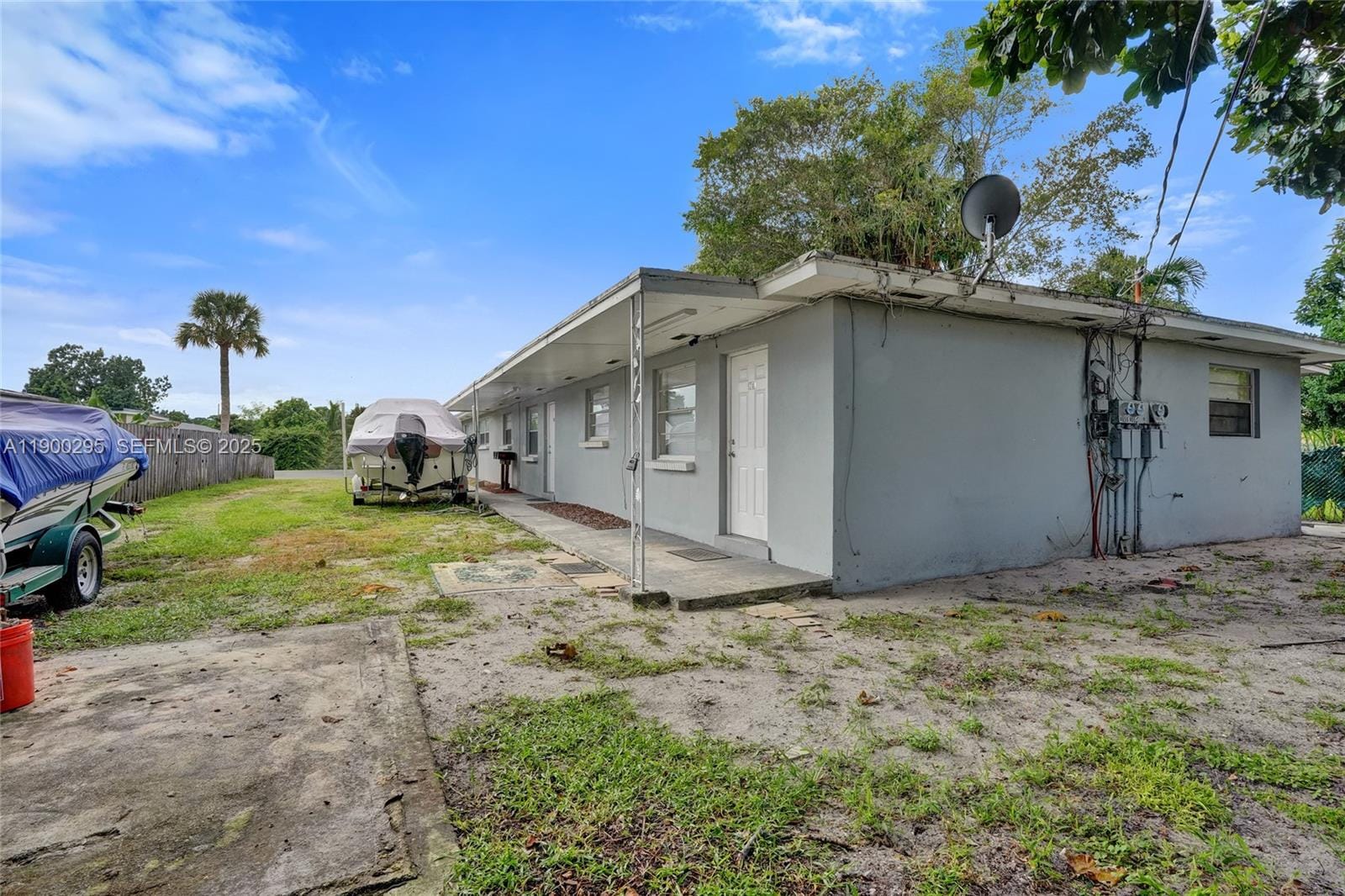 4655 Myla Lane — photo 8