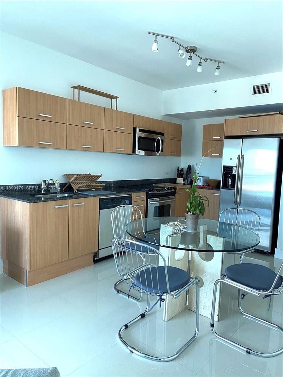 350 S Miami Avenue 3811, Miami, FL 33130 photo 2