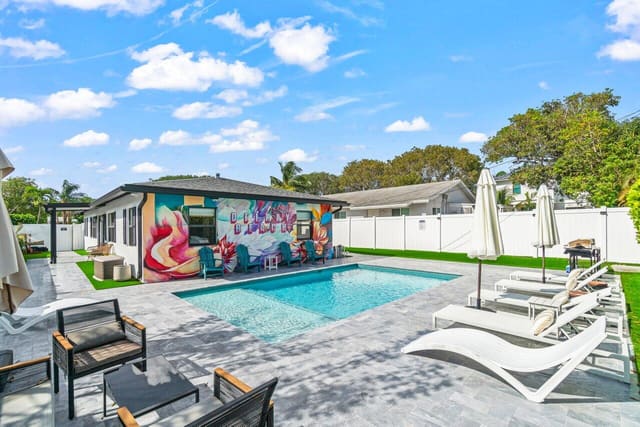 217 NE 11th Street 217-219, sold in Dell Park, Delray Beach, FL