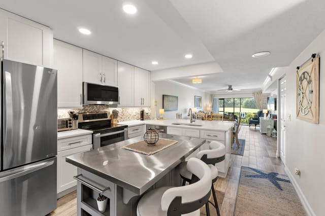 1201 Pinecrest Circle B, sold in Pine Crest Condo, Jupiter, FL