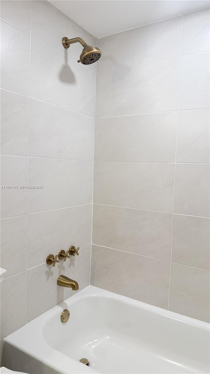 9440 W Flagler Street 306, Miami, FL 33174 photo 17