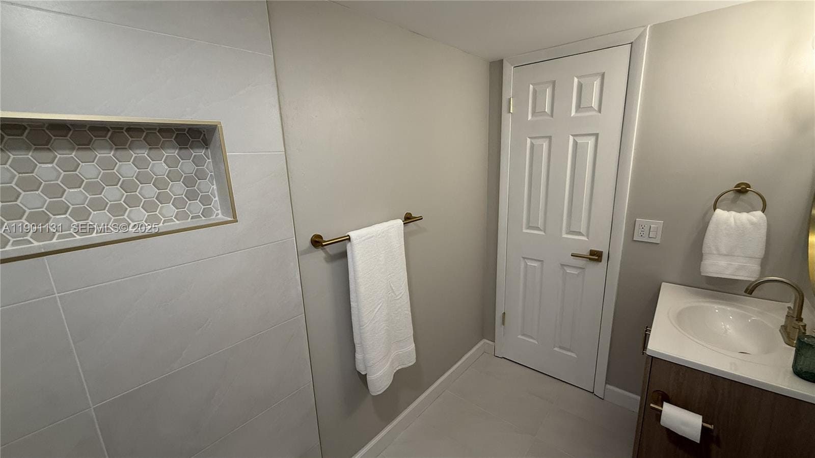 9440 W Flagler Street 306, Miami, FL 33174 photo 21