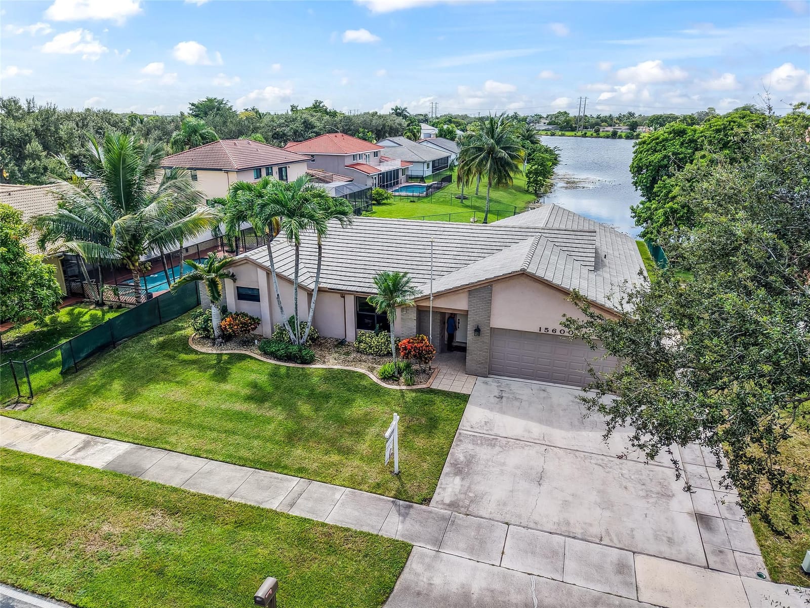 15600 Huntridge Road, Davie, FL 33331 photo 3