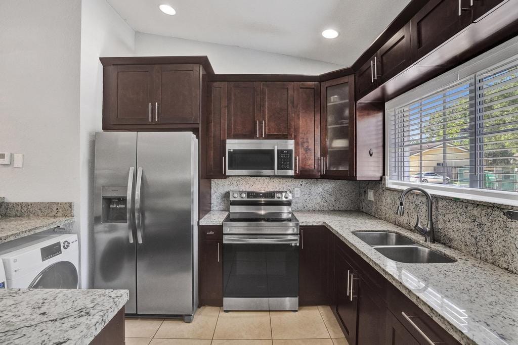 3866 SW 48th Avenue, Hollywood, FL 33023